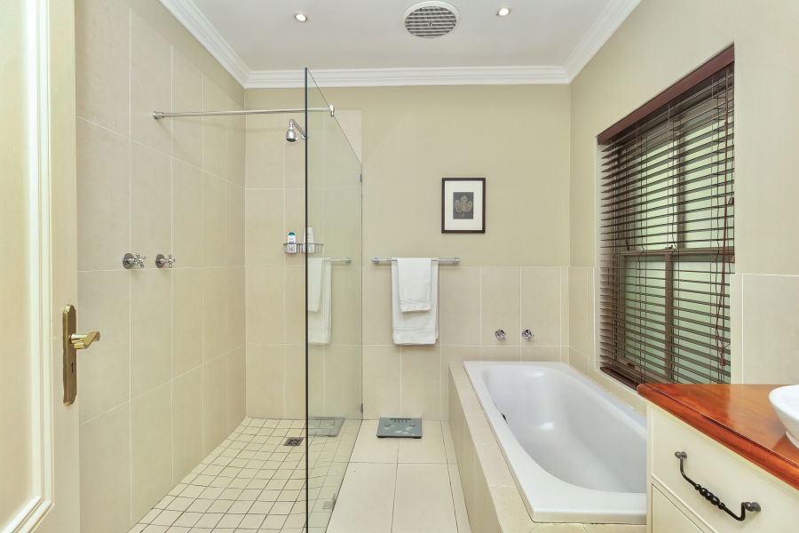 5 Bedroom Property for Sale in Tokai Western Cape